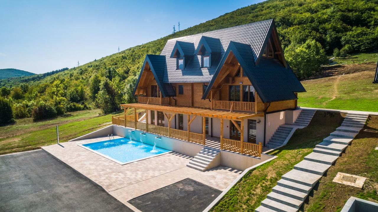 Hotel Wooden Houses Macola Korenica Zewnętrze zdjęcie