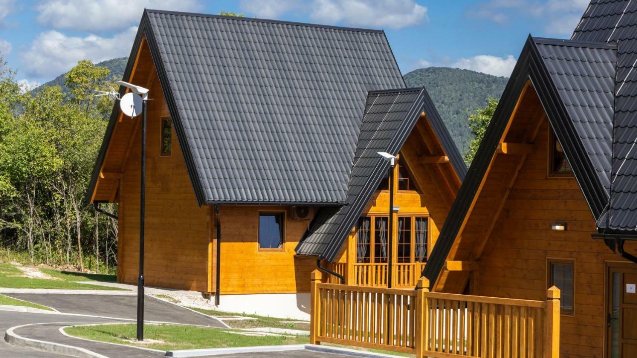 Hotel Wooden Houses Macola Korenica Zewnętrze zdjęcie