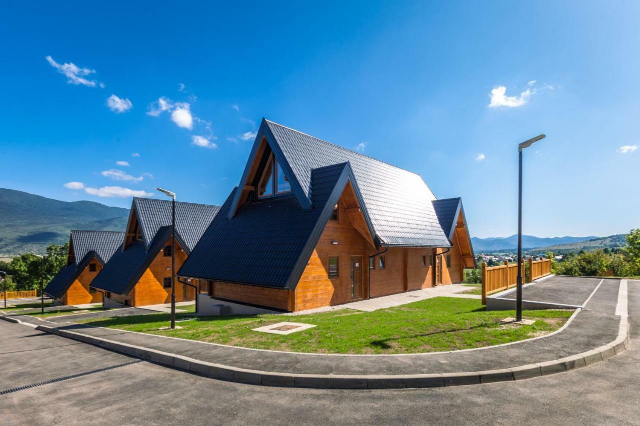 Hotel Wooden Houses Macola Korenica Zewnętrze zdjęcie