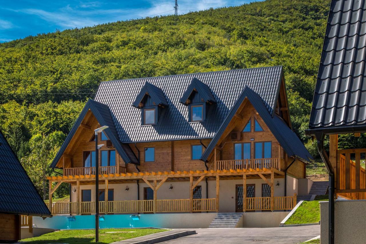 Hotel Wooden Houses Macola Korenica Zewnętrze zdjęcie