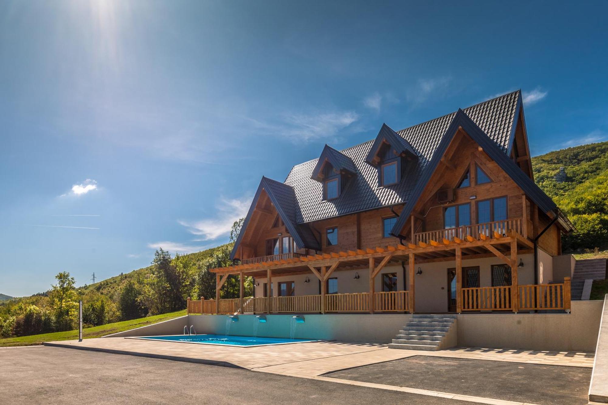 Hotel Wooden Houses Macola Korenica Zewnętrze zdjęcie